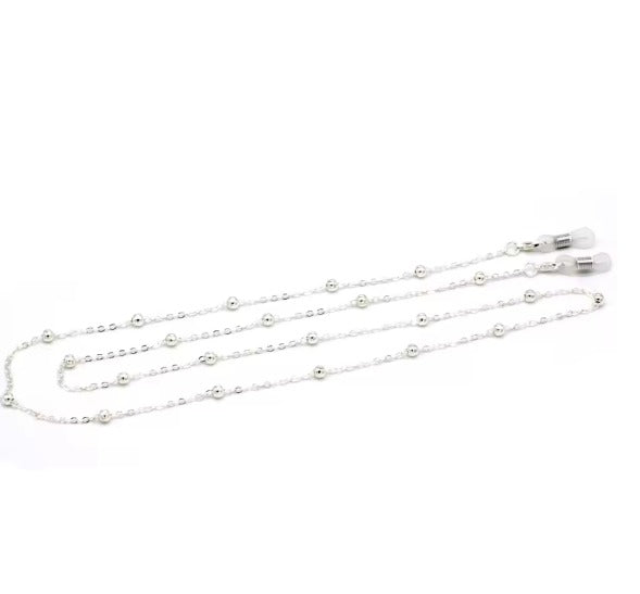 Wavy Chain Elegance