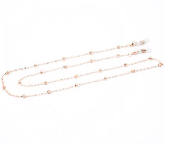 Wavy Chain Elegance